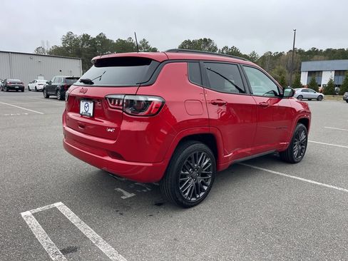 Used 2022 Jeep Compass Limited AWD/4WD image 5