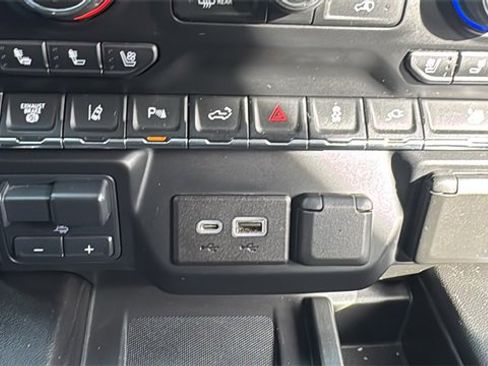 Used 2021 Chevrolet Silverado 3500 High Country w/ Technology Package image 27