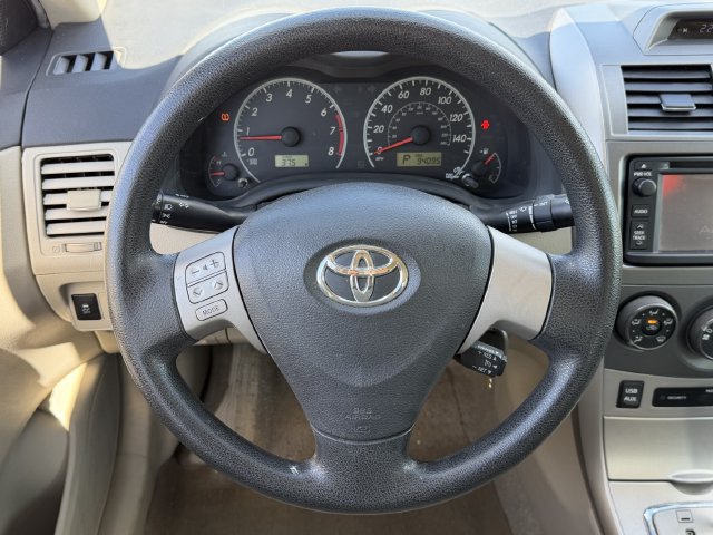 Used 2013 Toyota Corolla LE FWD image 11