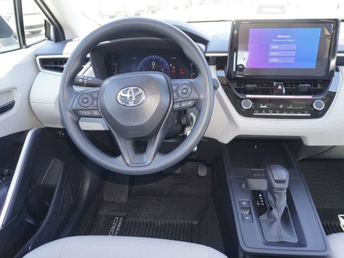 Certified 2026 Toyota Corolla Cross L FWD image 10