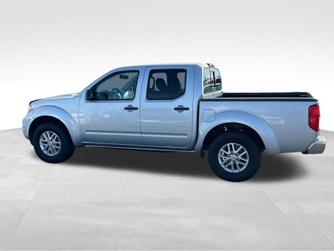 Used 2015 Nissan Frontier SV image 7