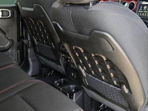 Used 2019 Jeep Wrangler Unlimited Rubicon AWD/4WD image 26