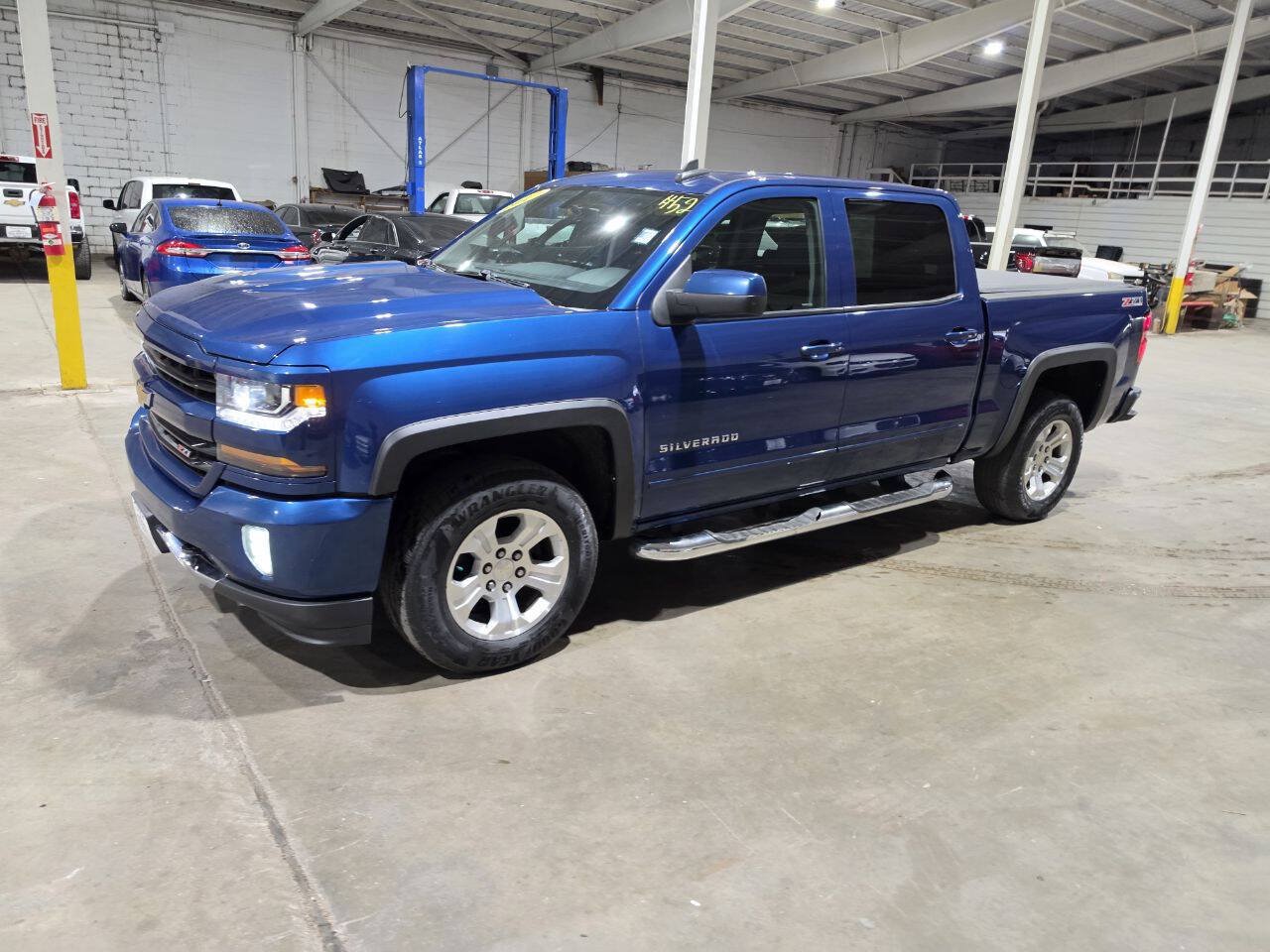 Used 2017 Chevrolet Silverado 1500 LT w/ All Star Edition AWD/4WD image 1