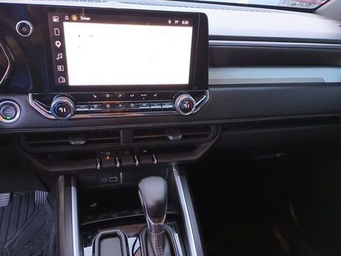 Used 2025 Chevrolet Colorado LT image 10