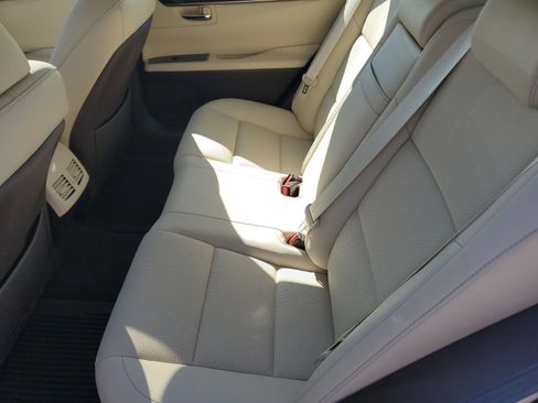 Used 2017 Lexus ES 350 w/ Premium Package FWD image 12