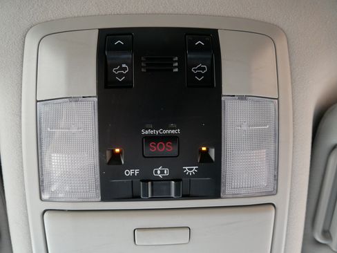 Used 2015 Lexus GX 460 w/ Premium Package AWD/4WD image 23