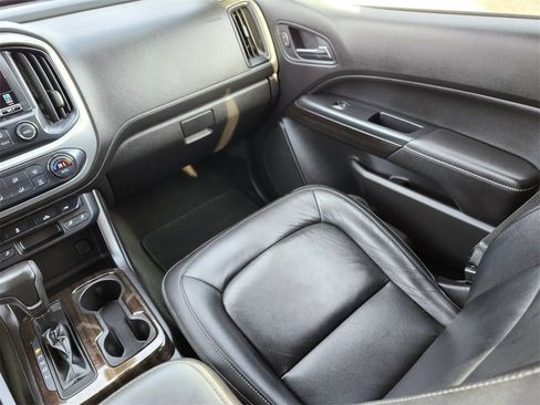 Used 2017 GMC Canyon SLT w/ Trailering Package image 15