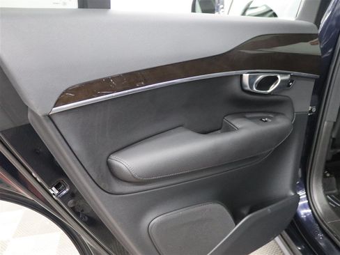 Used 2019 Volvo XC90 T6 Momentum w/ Advanced Package AWD/4WD image 19