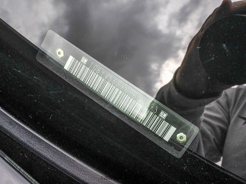 Used 2006 Cadillac XLR image 69