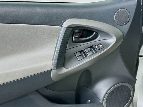 Used 2012 Toyota RAV4 FWD w/ Value Pkg image 15