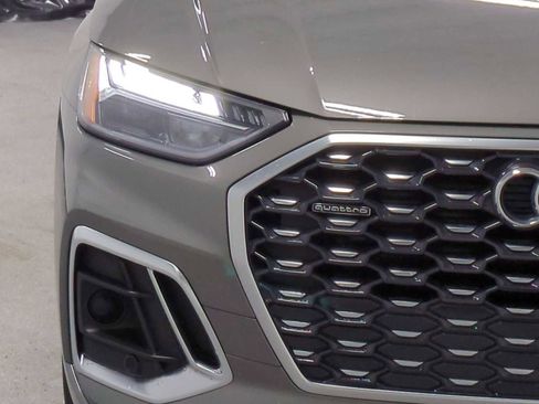 Used 2023 Audi Q5 2.0T Premium w/ Convenience Package AWD/4WD image 15