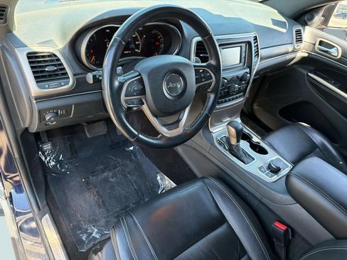 Used 2016 Jeep Grand Cherokee Limited AWD/4WD image 4
