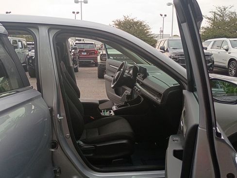 Used 2025 Honda CR-V EX image 16