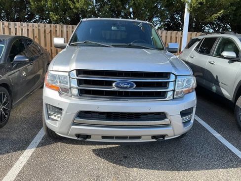 Used 2017 Ford Expedition EL Limited image 2
