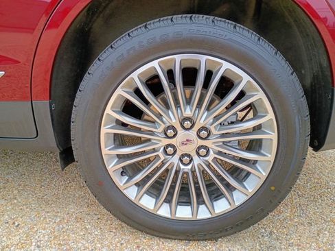 Used 2017 Cadillac XT5 Premium Luxury w/ Advanced Security Package image 19