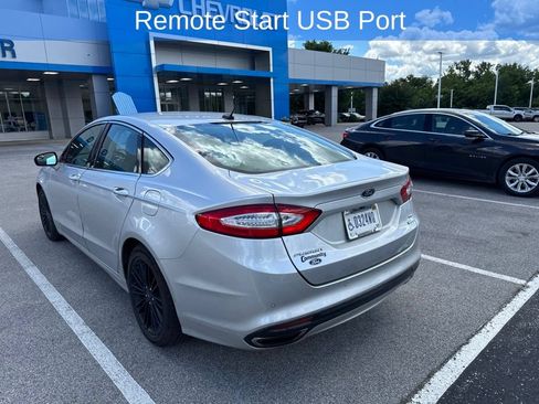Used 2016 Ford Fusion SE w/ Equipment Group 202A FWD image 4