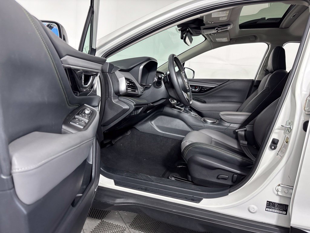 Used 2024 Subaru Outback Onyx Edition AWD/4WD image 30