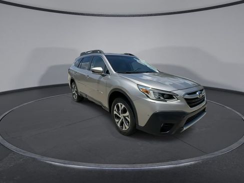 Used 2020 Subaru Outback Limited AWD/4WD image 2