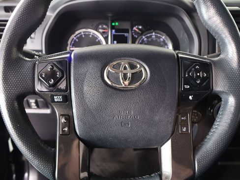 Used 2021 Toyota 4Runner Venture w/ Moonroof Package image 3
