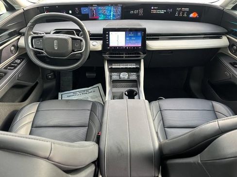 Used 2025 Lincoln Nautilus Premier w/ Equipment Group 102A AWD/4WD image 15