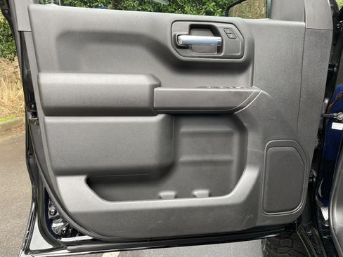 New 2026 Chevrolet Silverado 1500 Custom Trail Boss w/ LPO, Dark Essentials Package image 15