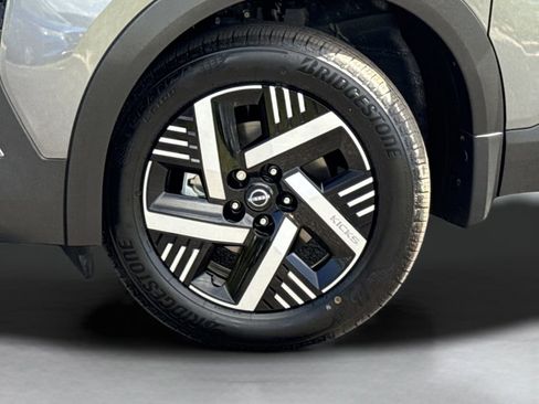 New 2026 Nissan Kicks SV w/ SV Premium Package FWD image 43