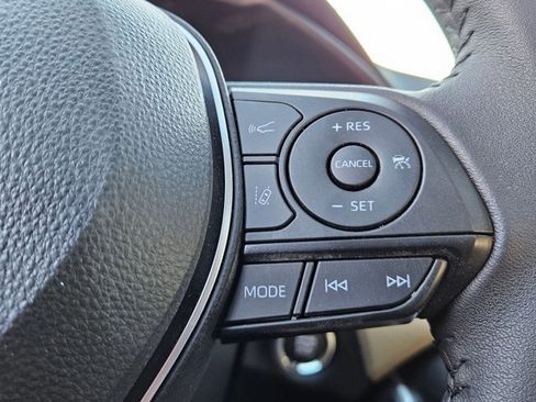 Used 2025 Toyota RAV4 XLE Premium image 13