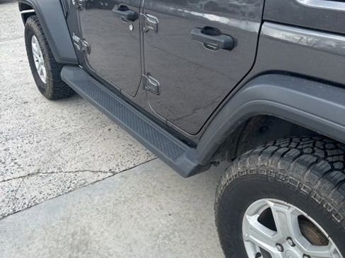 Used 2019 Jeep Wrangler Unlimited Sport S image 5