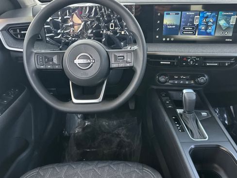 Used 2026 Nissan Kicks SV FWD image 15