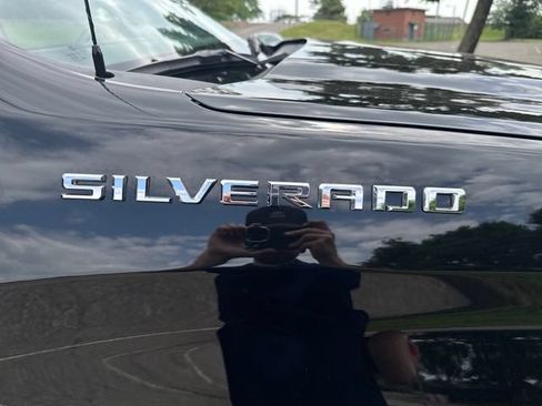 Used 2026 Chevrolet Silverado 1500 RST AWD/4WD image 40