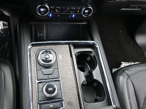 Used 2020 Ford Expedition Max Limited AWD/4WD image 21