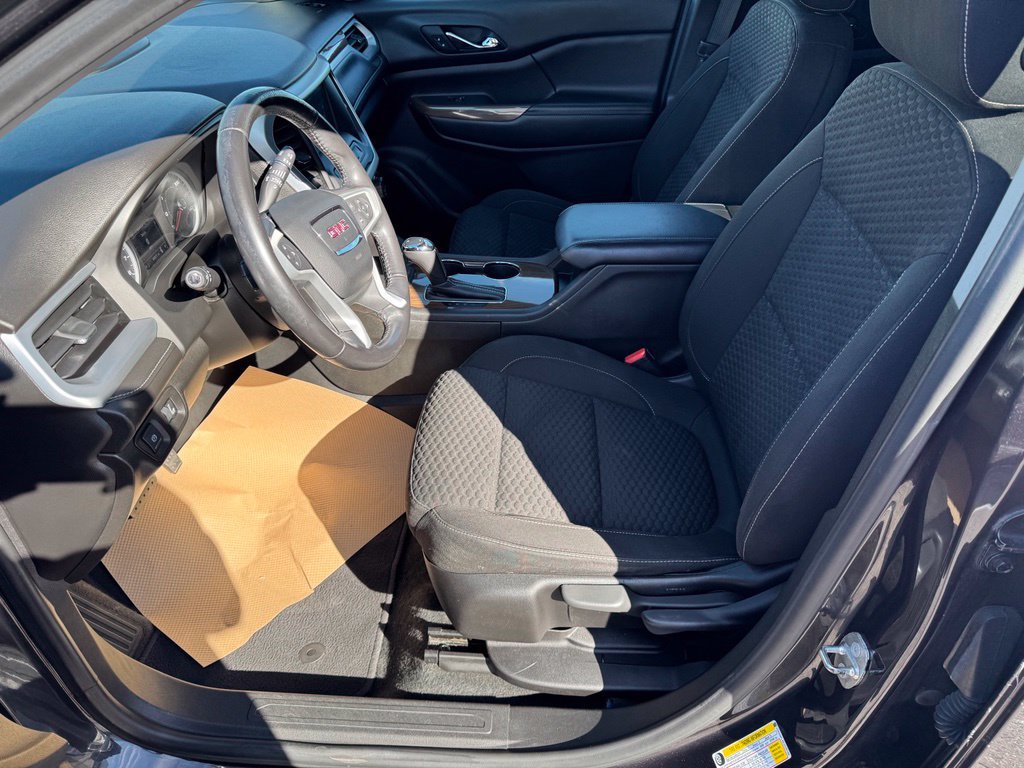 Used 2018 GMC Acadia SLE FWD image 11
