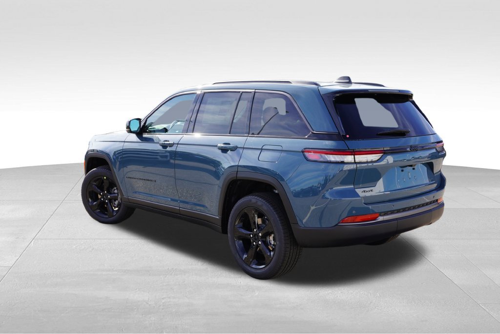 New 2027 Jeep Grand Cherokee Limited AWD/4WD image 5
