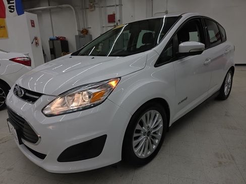 Used 2017 Ford C-MAX SE FWD image 3
