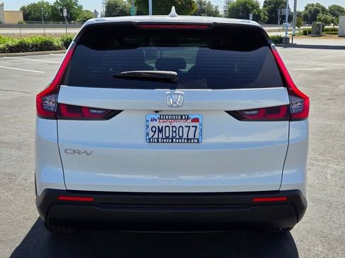 Used 2024 Honda CR-V LX image 5