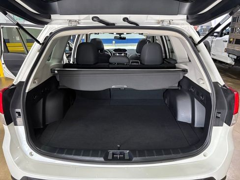 Used 2024 Subaru Forester Premium image 31