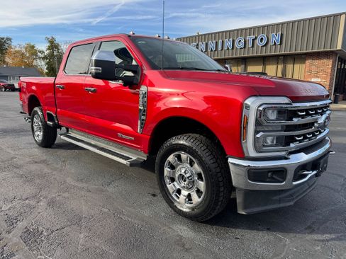 Used 2024 Ford F350 Lariat w/ Chrome Package image 9