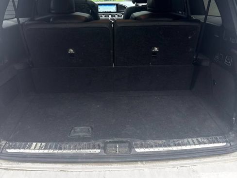 Used 2022 Mercedes-Benz GLS 580 4MATIC image 19
