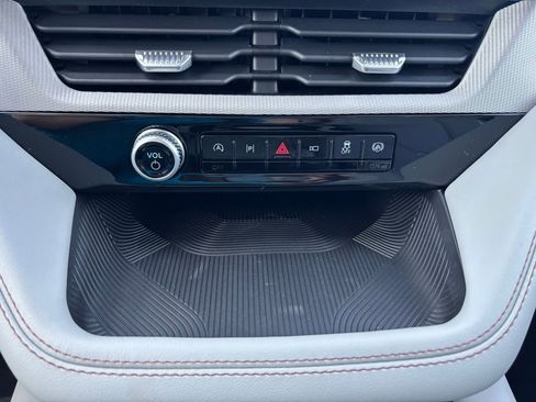 New 2026 Ford Explorer Active image 26