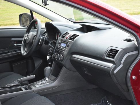 Used 2013 Subaru Impreza 2.0i Premium image 16