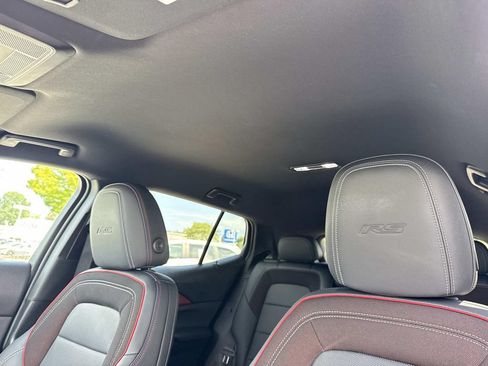 Used 2025 Chevrolet Equinox EV RS w/ LPO, All-Weather Mat Package FWD image 16