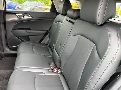 New 2026 Kia Sportage EX FWD image 21