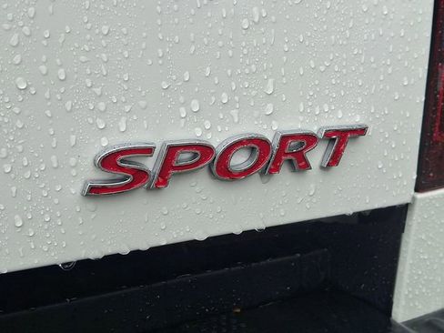 Used 2025 Honda Ridgeline Sport image 30