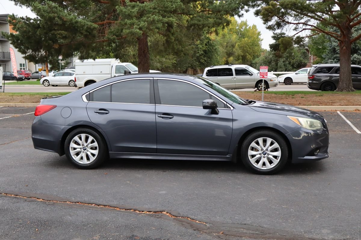 Used 2015 Subaru Legacy 2.5i Premium AWD/4WD image 3