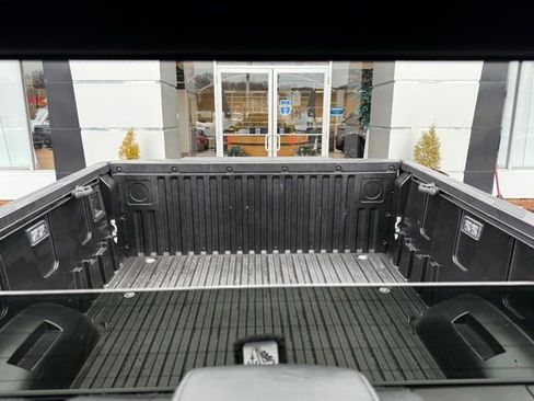 Used 2024 Toyota Tundra Platinum image 40