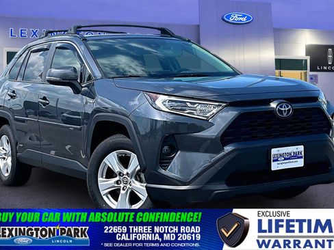 Used 2021 Toyota RAV4 XLE w/ Convenience Package AWD/4WD image 1