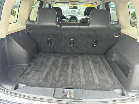 Used 2016 Jeep Patriot 75th Anniversary w/ Power Value Group FWD image 17