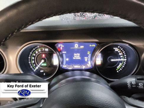 Used 2023 Jeep Wrangler Unlimited w/ Cold Weather Group AWD/4WD image 36