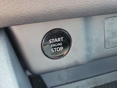 Used 2026 Nissan Rogue SV FWD image 29