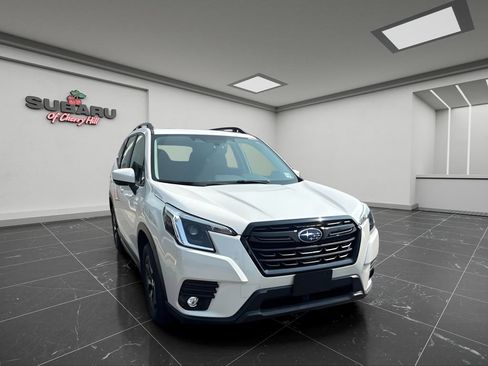Used 2024 Subaru Forester Premium AWD/4WD image 2